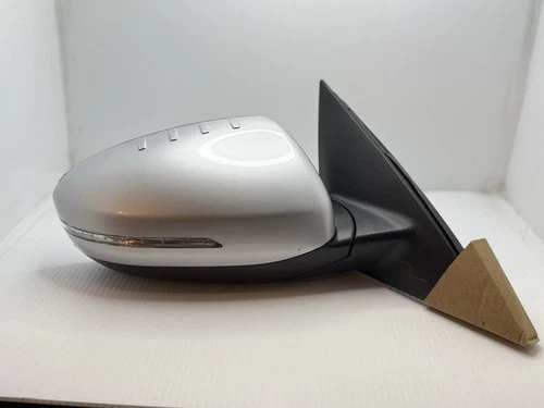2014-2015 KIA OPTIMA SILVER RIGHT SIDE SIDE MIRROR W/TURN SIGNAL  M271 SILVER