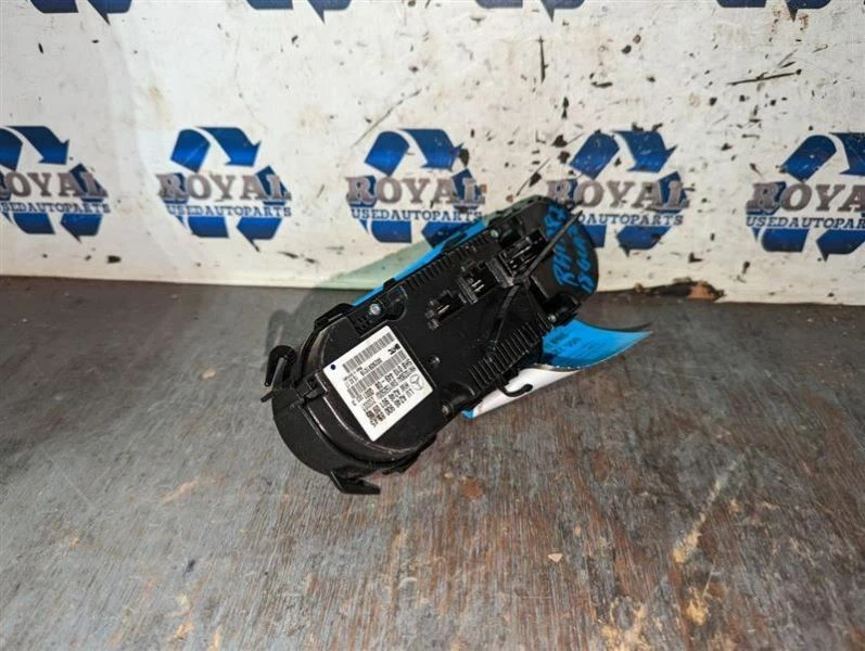 Temperature Control 156 Type US Market Fits 15-20 MERCEDES GLA-CLASS 225802 - Image 2 of 4