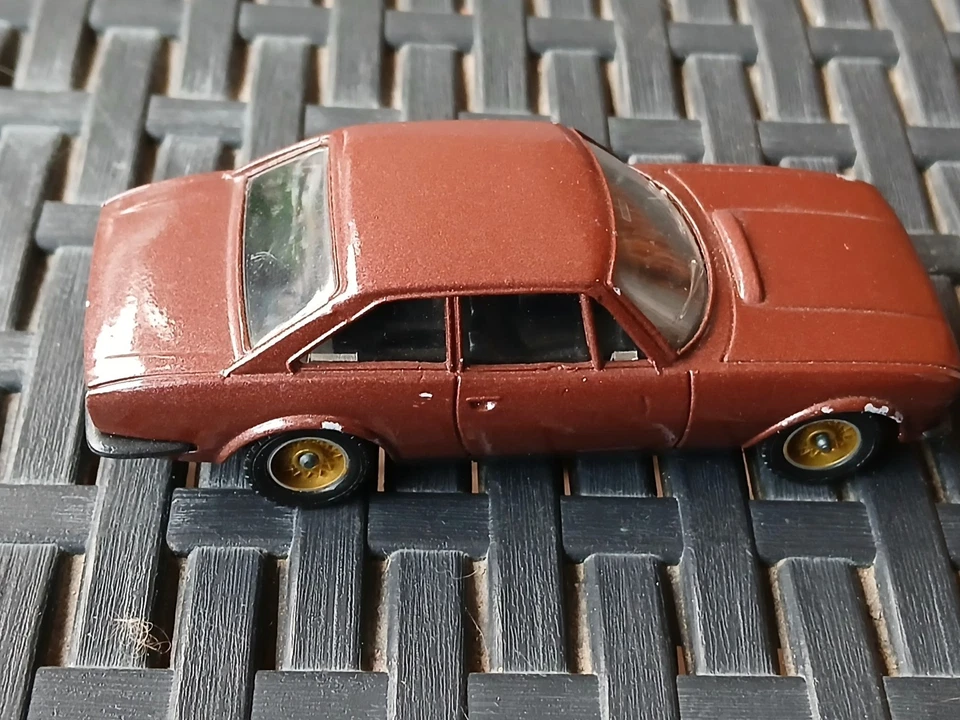 SOLIDO 1/43 PEUGEOT 504 COUPE USATA  - Immagine 3 di 4