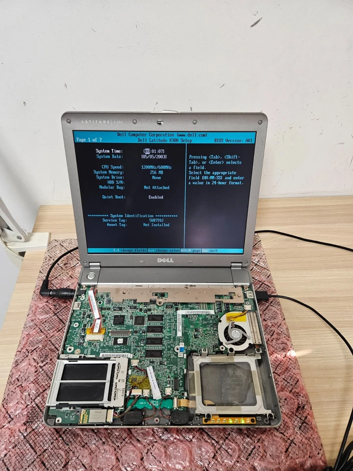 Dell Latitude X300 - Intel Pentium - 256MB Ram - No Storage - Image 4 of 4