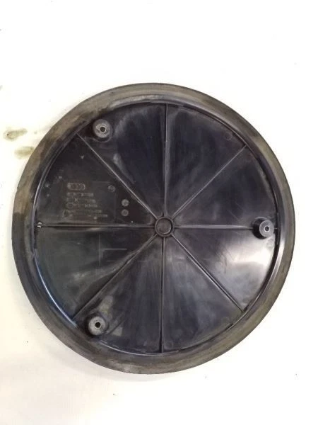 Cubierta de bote de vapor de combustible | Se adapta a Audi A4 A6 1995-2005 / Volkswagen Passat Foto 4 de 4