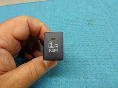 LEXUS RCF RC300 19 20 21 22 BSM BLIND SPOT MONITOR WARNING SWITCH BUTTON