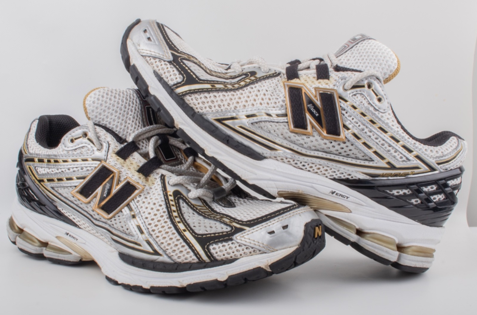 SAOLA New Balance 1906R Sneakers Argento Metallizzato Oro M1906RA Uomo Taglia 9 5 Usate