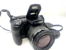 Fujifilm FinePix HS28 16MP Black DSLR Camera with 30x Optical Zoom, 3" LCD-Used