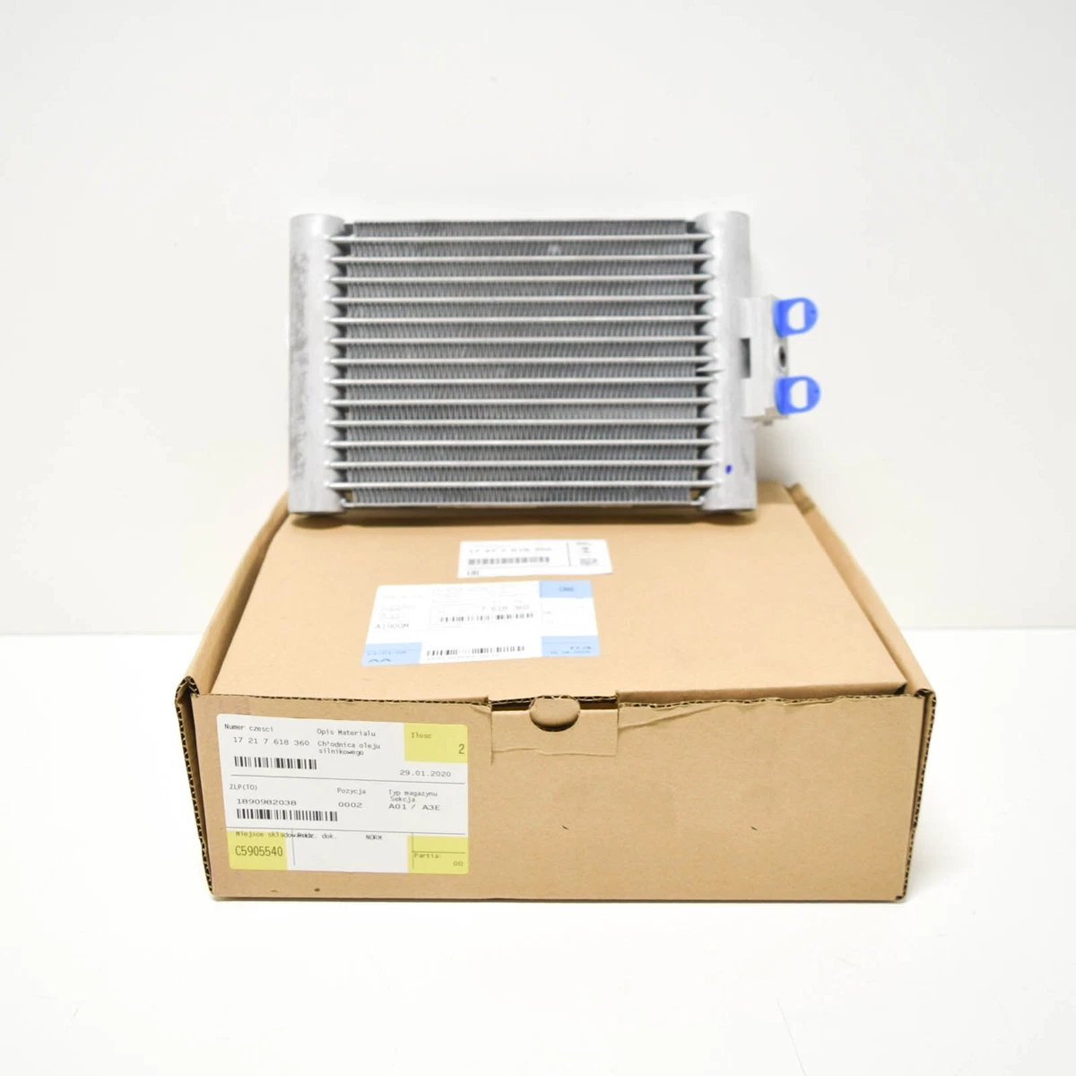 BMW F20 F32 F36 F21 F22 F23 F30 Engine Oil Cooler 17217618360  