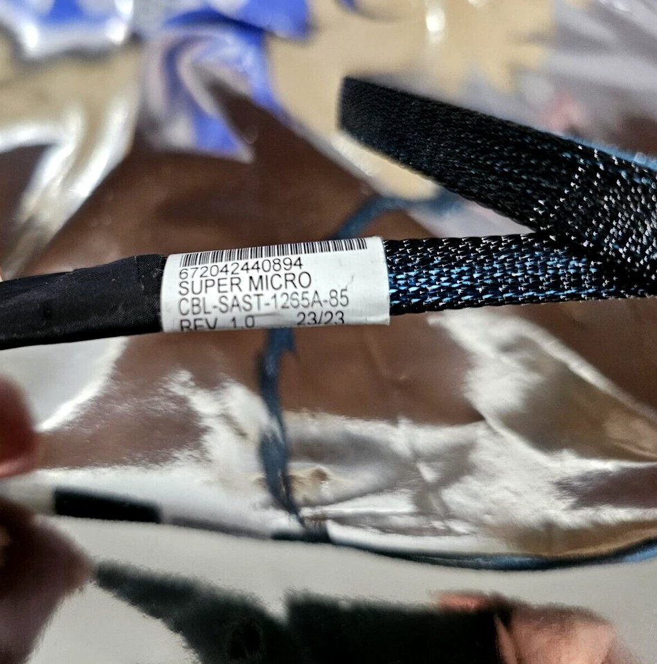 SUPER MICRO CBL-SAST-1265A-85 Cable REV 1.0 Slimline x8(STR) to Slimline x8(STR) - Image 4 of 4