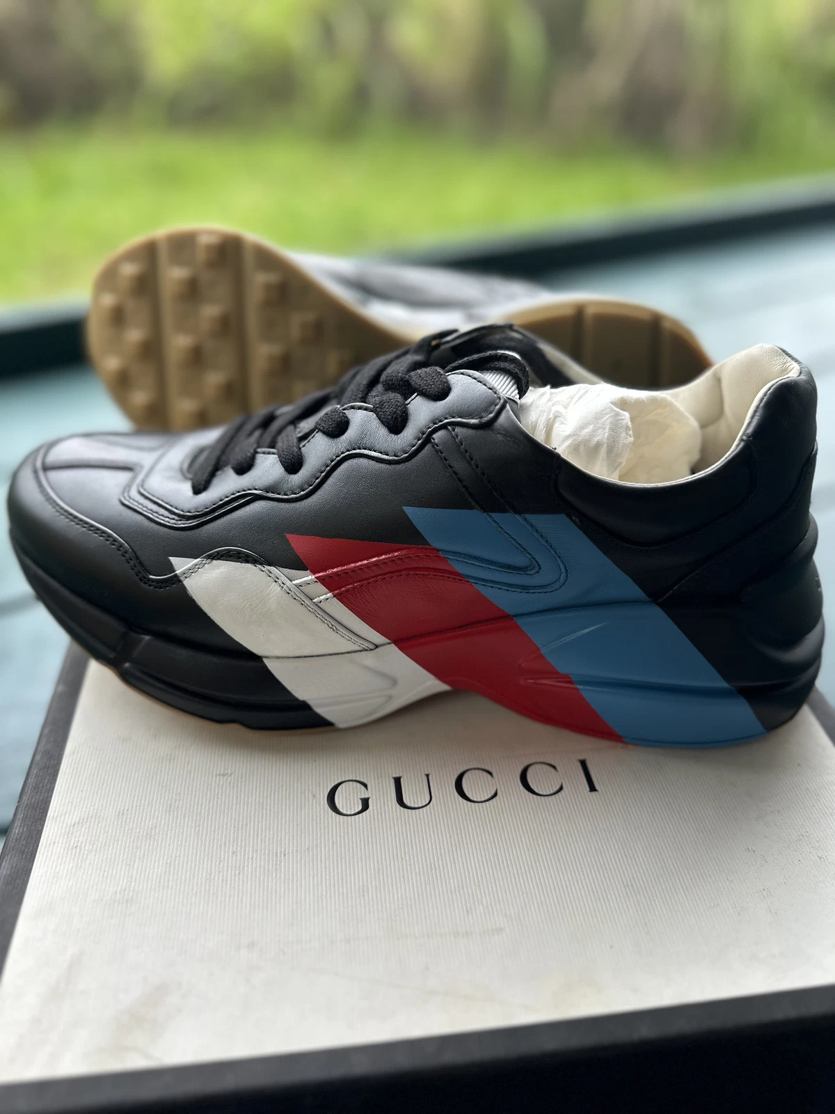 BASKETS GUCCI RHYTON NOIRES AVEC WEB ROUGE/BLEU   FLAMBANT NEUVES DANS SA BOITE 100 % AUTHENTIQUES !