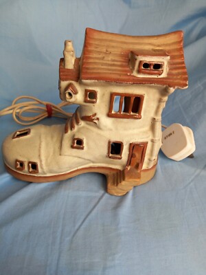 Vintage Pottery BOOT- Beautiful Nightlight Lamp -Working-SHELF Pottery Halifax