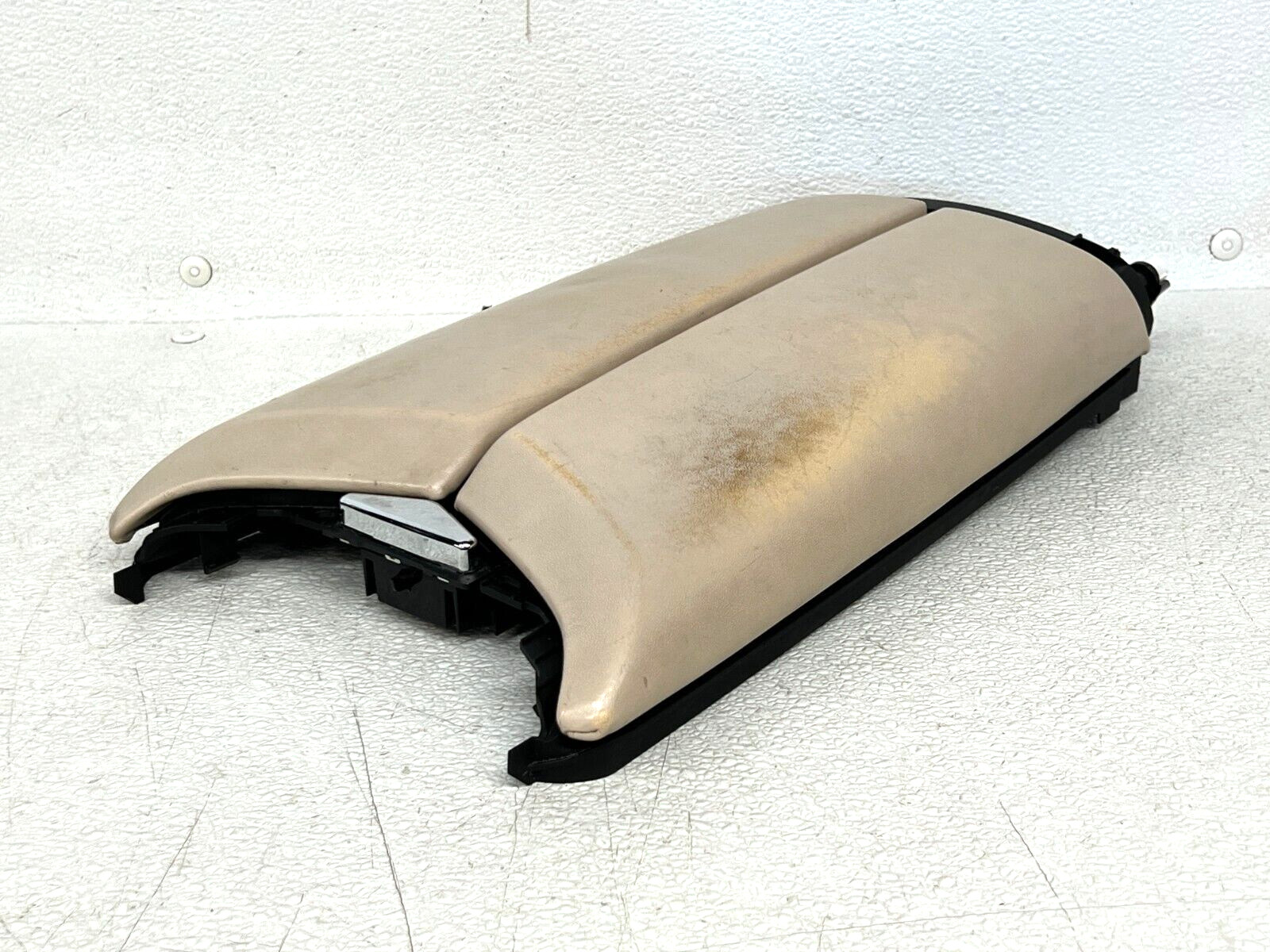 ⭐2014-2020 MASERATI GHIBLI FRONT CENTER CONSOLE LID ARM REST OEM LOT2531