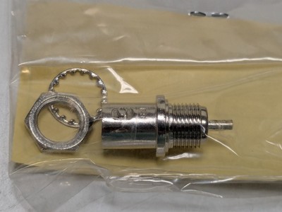 NEW KENWOOD E04-0251-05 BNC Panel Mount Receptacle / Antenna Jack TR-2400 SM-220