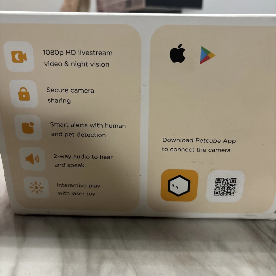 Petcube Play 2 Wi-Fi Pet Camera with Laser Toy for Cats & Dogs - Image 3 of 4