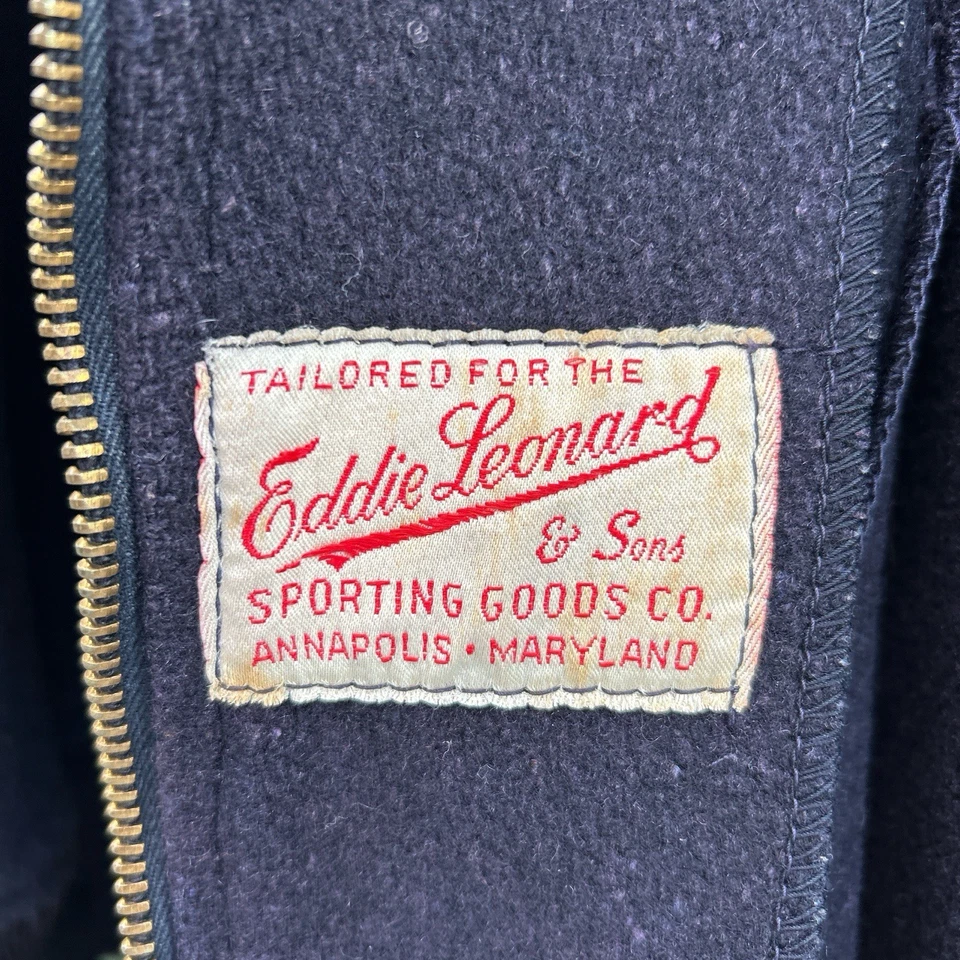 Chaqueta con capucha vintage 1966 USNA Naval Academy lana cremallera — 25x29,5 Foto 3 de 4