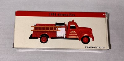 1999 Readers Digest 1954 Ahrens-Fox Model Red Fire Truck Toy Read Description