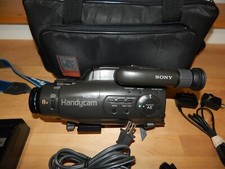 Sony Handycam Video Camera Recorder CCD-FX310 Adaptor Battery and Bag