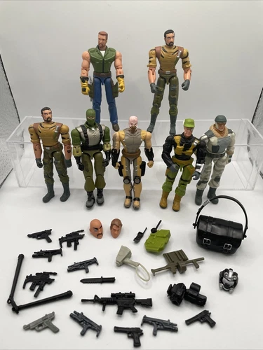 Lot Of 7 2004 GI Joe Figures Beach Head Etc + Weapons + Accessories