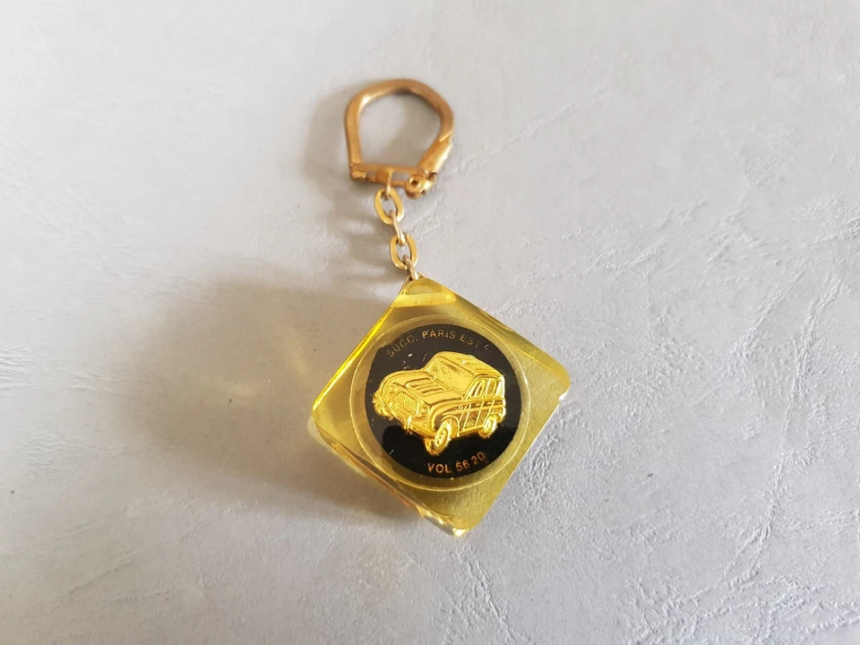 PORTE CLÉ / KEYCHAIN / KEYRING - Regie RENAULT 4L (inclusion) - Photo 2/4