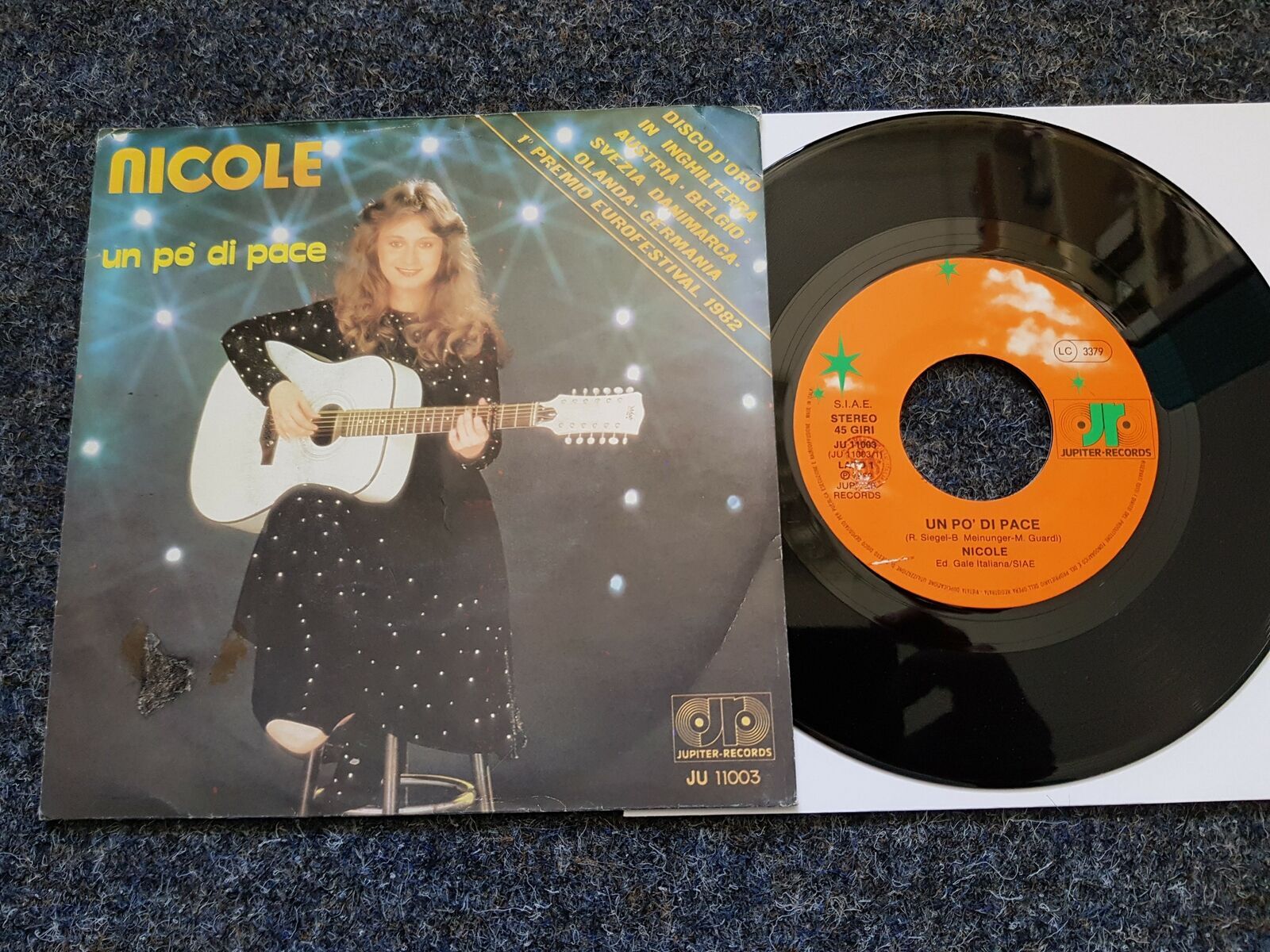 7"" Single Vinyl Nicole - Un po' di pace SUNG IN ITALIAN