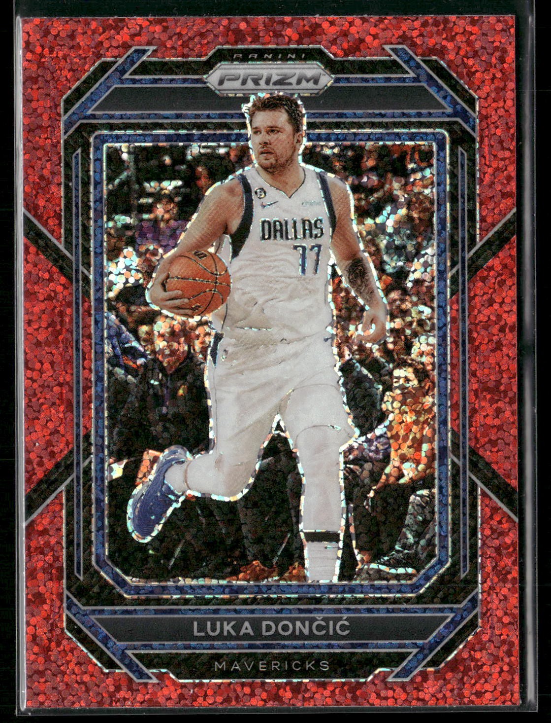 2022-23 Panini Prizm #196 Luka Doncic Prizms Red Sparkle