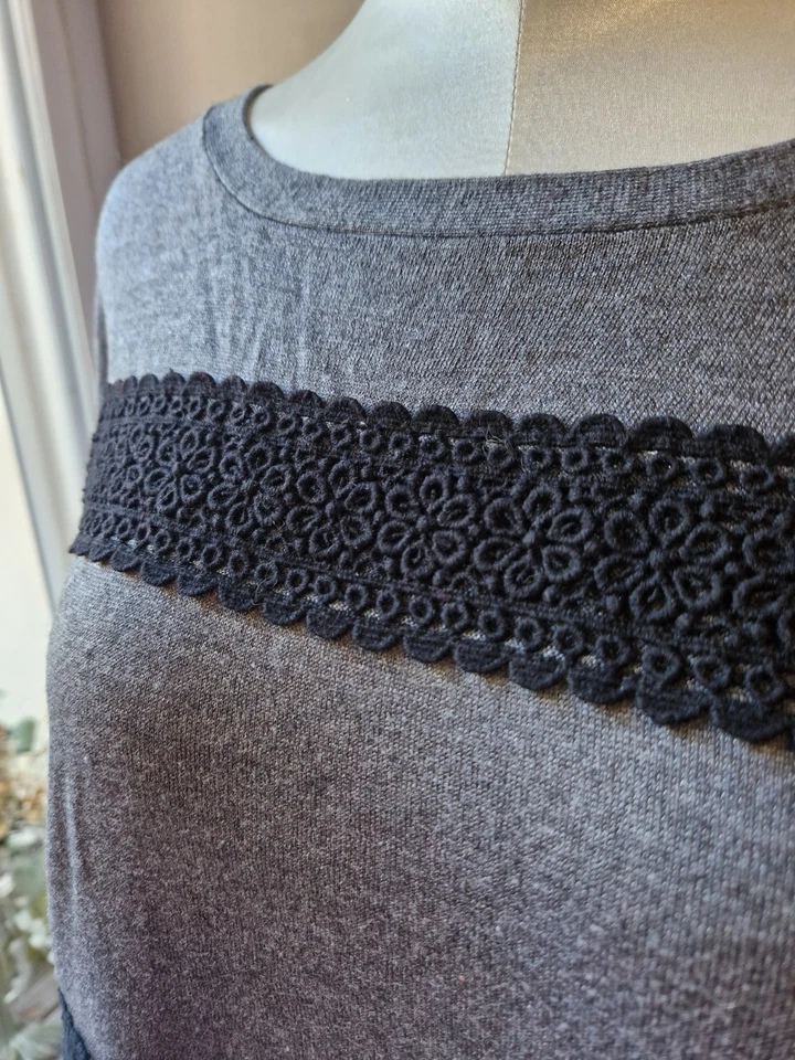 Pull ETAM taille L gris avec Dentelle Noire Très Bon État - Photo 3/4