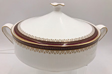 Paragon Fine Bone China Holyrood Red (1983?) 8" Tureen Serving Dish A9