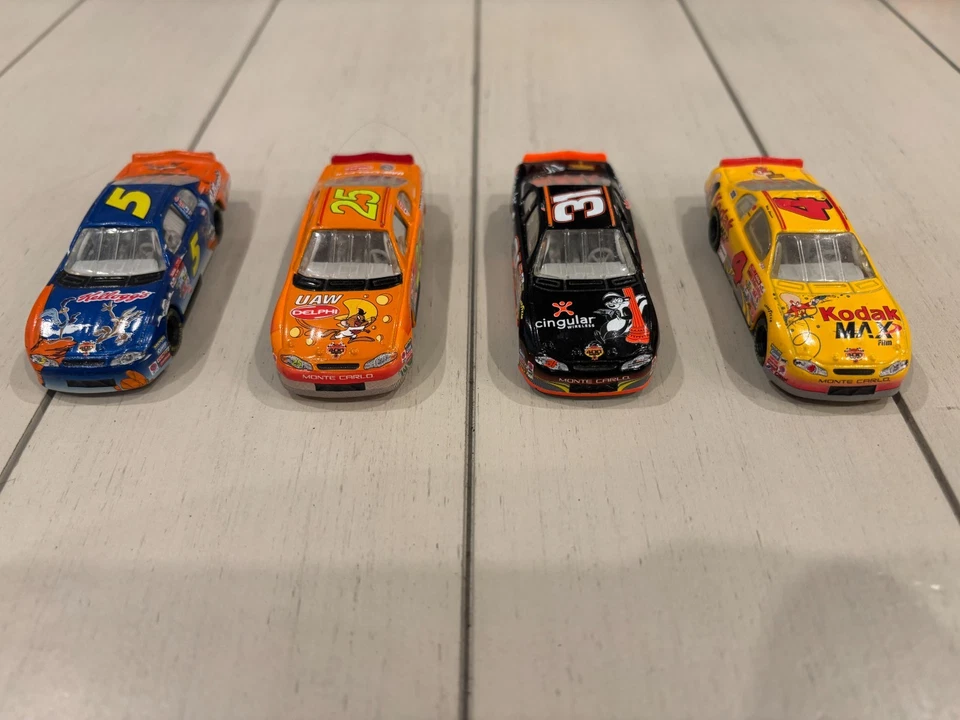 HTF LOOSE, 2002 NASCAR Looney Tunes Lot of 12, 1/64 Diecasts, Earnhardt, Gordon - Image 2 of 4