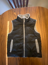 Boys Black Puffer Vest Fleece Lined Zip Front Youth Size 10  12 Wonder Nation
