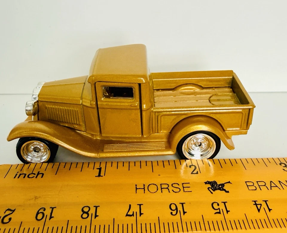 2019 Matchbox Superfast 1932 Ford Pickup #08 50th Anniversary - 1/64th scale RR - Image 2 of 4
