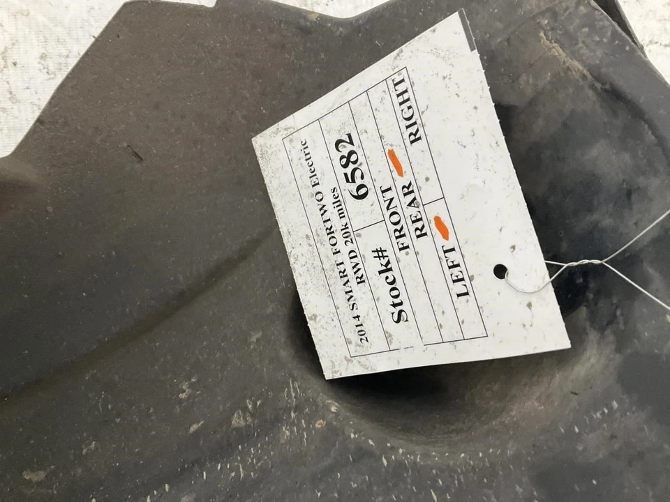 08-16 Smart Fortwo Rear Left Fender Liner Splash Shield T - Image 3 of 4