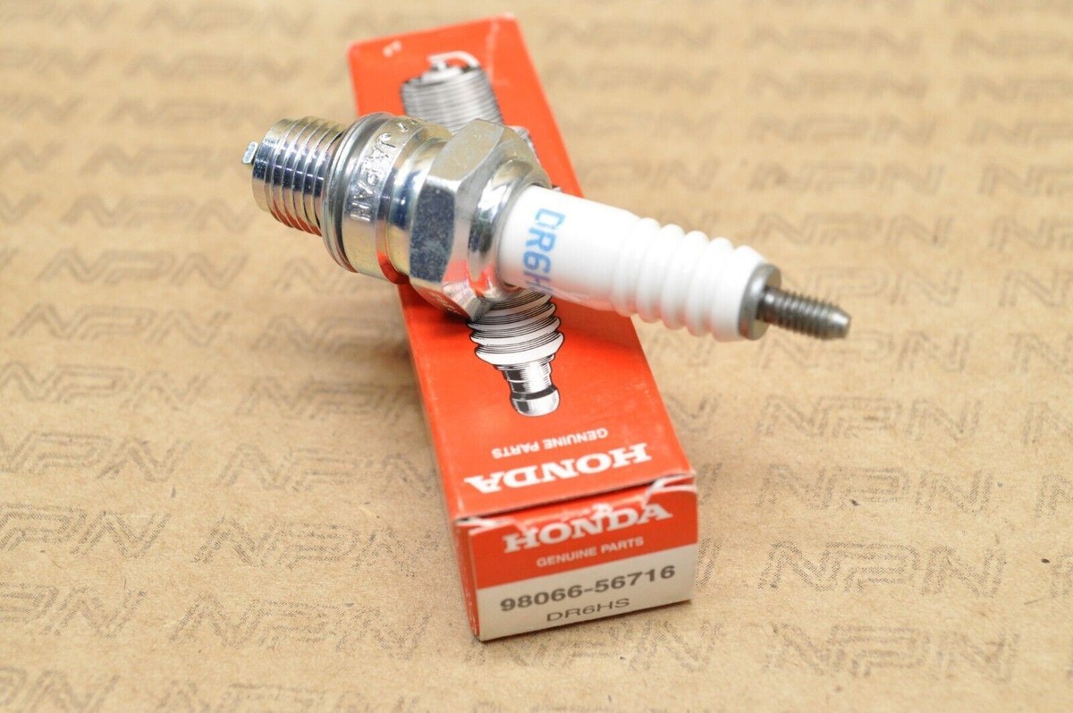 Honda NGK Spark Plug DR6HS BF15 Outboard Motor Marine NOS OEM
