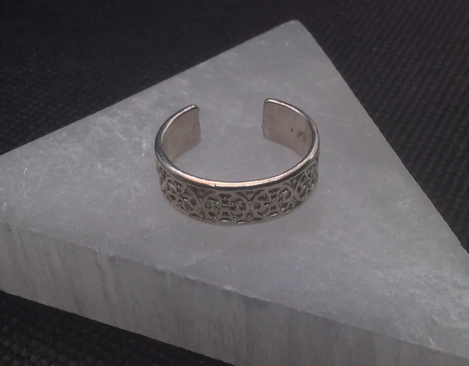 Pretty Adjustable Toe Ring Plated 6mm Sterling Si… - image 1