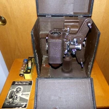 VTG REVERE MODEL 80 PROJECTOR WITH CASE MANUAL AND EXTRA BULB works