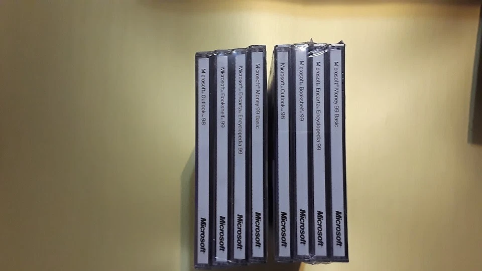 Sealed Microsoft Money 98 Encarta 98 Bookshelf 98 Outlook 98 Software Bundle - Image 2 of 4