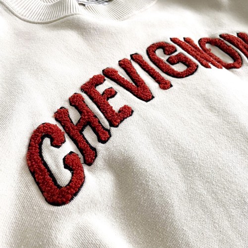 Chevignon Damen kurz geschnittener Pullover Sweatshirt Elfenbein mittlere Uni-Buchstaben - Bild 9 von 14