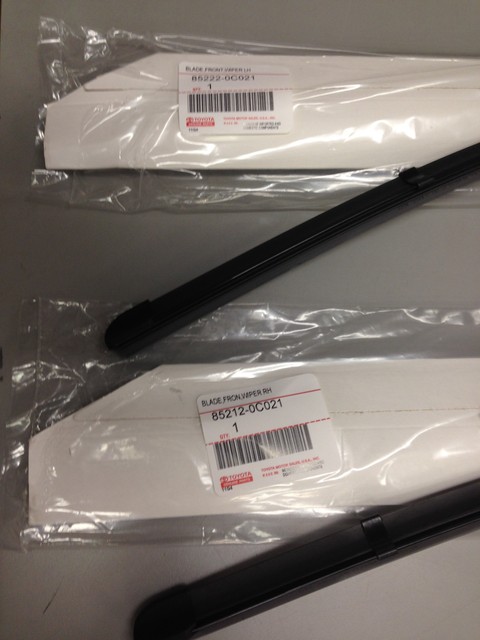 OEM Set Front Windshield Wiper Blades for 07-2019 Toyota Tundra Full