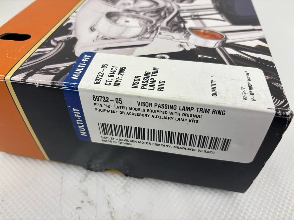 Paraseras de anillo de ajuste de lámpara de paso cromadas Harley Davidson 69732-05 totalmente nuevas Foto 3 de 4