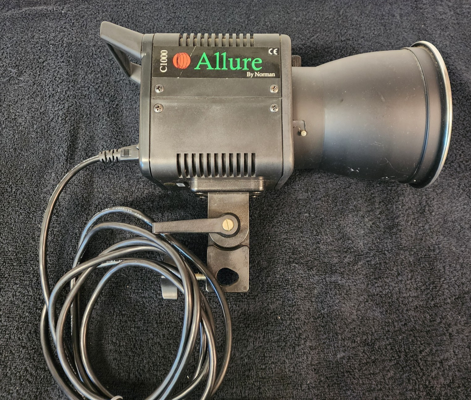 ALLURE C1000 HALOGEN TUNGSTEN  LIGHT LAMP BY NORMAN WORKS GREAT