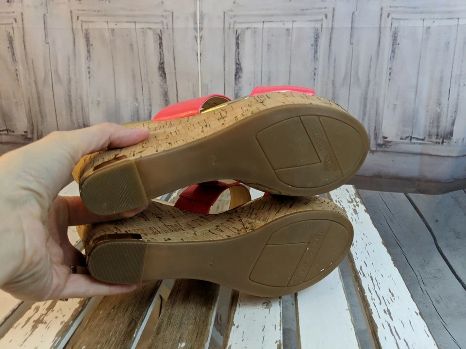 Sandalias sin cordones Marc Fisher mujer cuña 10 willian confort tanga chanclas Foto 2 de 4