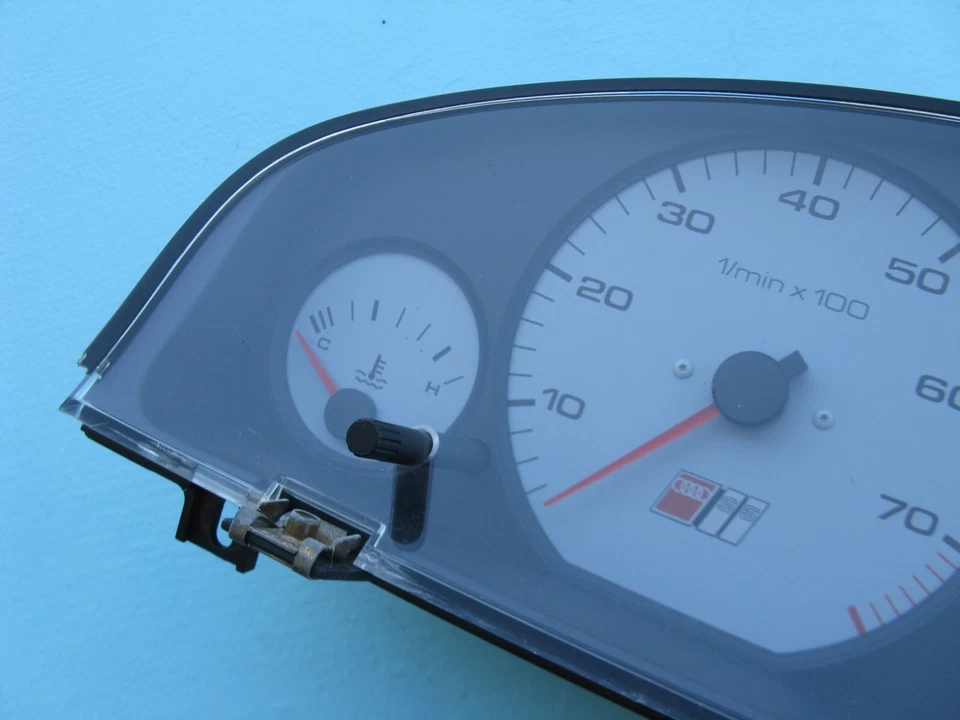 1995 95 AUDI S6 МИЛЬ/Ч ПРИБОР СПИДОМЕТР ДАТЧИК БЛОК Б/У 4A1919035H - Изображение 2 из 4