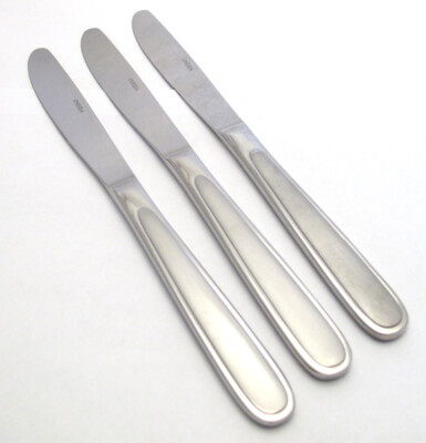 Oneida Peninsula Castle Jordan Laura Dinner Knives Set of Three