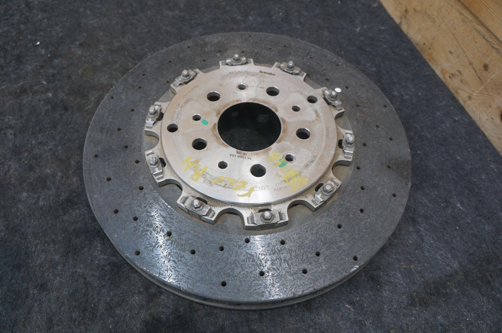 Rear Right Ceramic Disc Brake Rotor 49T20210 Ferrari California 2008-14 *Note*