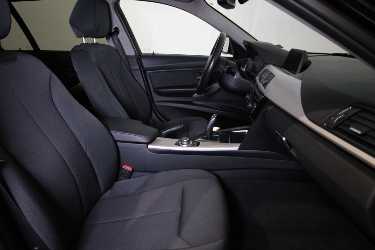 BMW 320d 2,0 Touring aut. ED