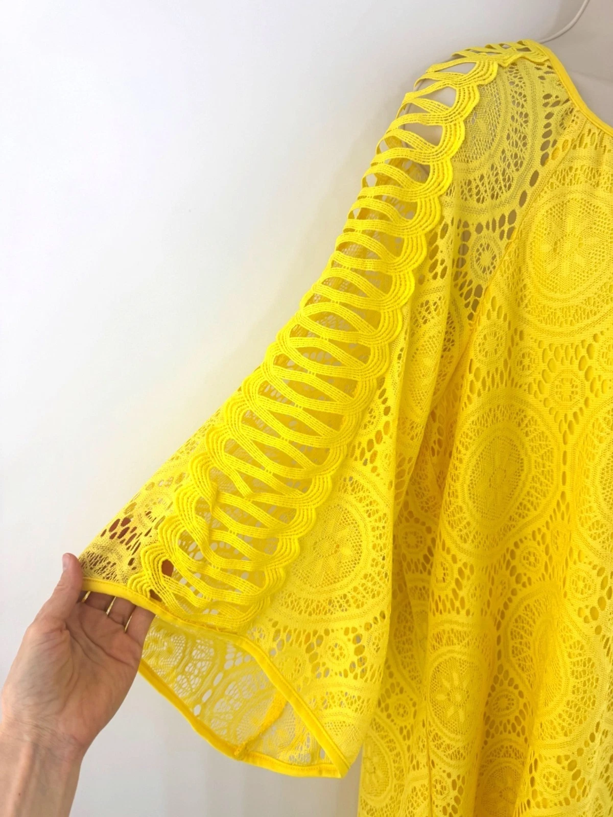 VETEMENTS Abito tubino giallo girasole pizzo ritagliato manica taglia 2X 18 20 più festa estiva