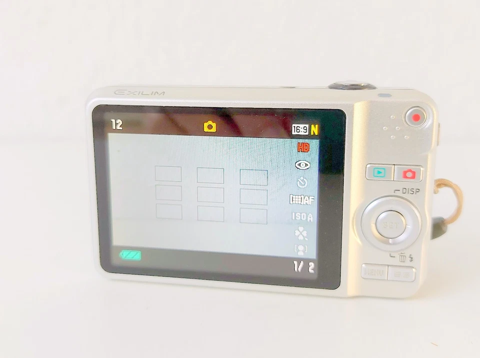 Casio Exilim EX-Z90 Silber kompakte Digitalkamera 12.1 M.P. - Bild 2 von 4