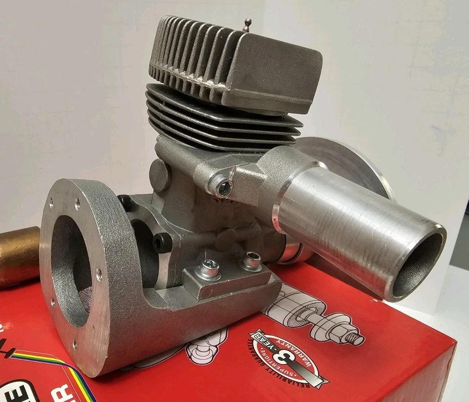 SuperTigre G 90 RC Airplane Engine with Muffler and EXTRAS - UNRUN / Mounted - Image 4 of 4