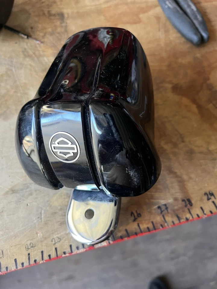 Conjunto de bocina Harley Davidson OEM 69000040 con cubierta negra para piano. Foto 2 de 4