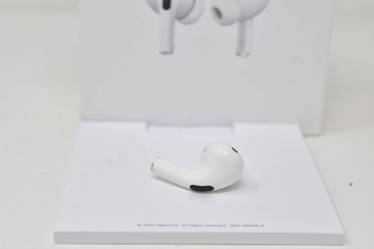 AirPods Pro 本体 ホワイト MuTsu09 AirPods Pro 2 - Apple（日本）