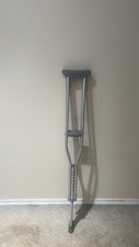 MEDLINE Standard Aluminum Adult Medium Crutches 1 Pair / 5  2  to 5  10  MDSV80535