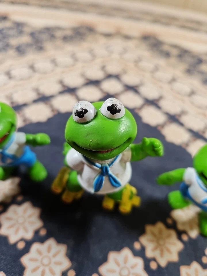 LOTE DE COLECCIÓN de 3 FIGURA PVC Bebé Jim Henson Muppet Bebés Bebé Kermit Patinaje sobre Ruedas 1988 Foto 3 de 4