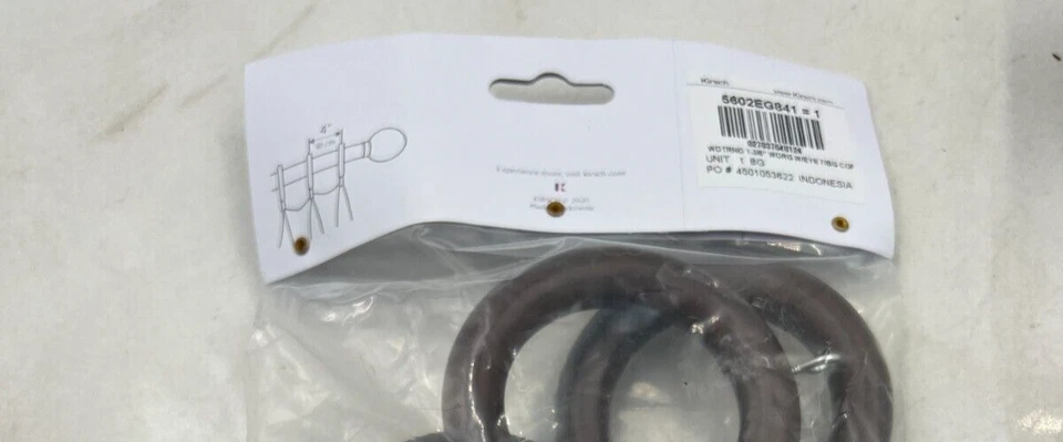 Anéis de haste de cortina de madeira Kirsch 1 3/8" diâmetro com olho 7- anéis- 2 PKS 5602EG841 - Imagem 3 de 4