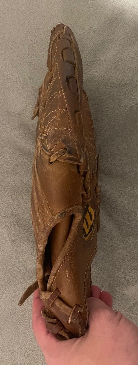 Vintage Wilson The A2000 XL Dual Hinge RHT Leather Baseball Glove